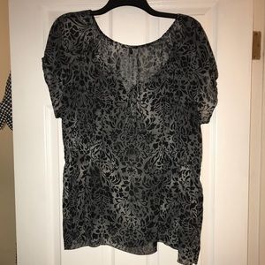 Daisy Fuentes Sheer Floral Top Size 2x